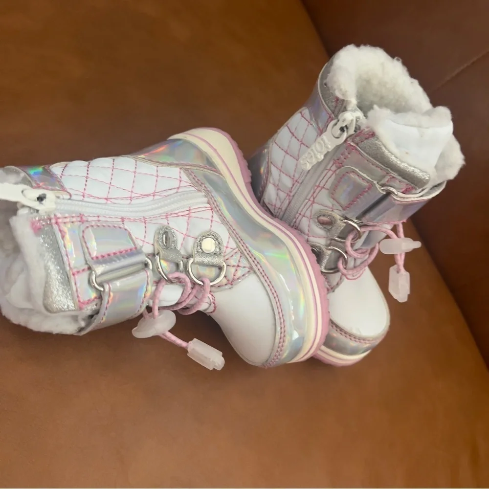Totes  Galactica Baby Toddler Girls Sz 5 Waterproof Snow Boots White Silver Pink